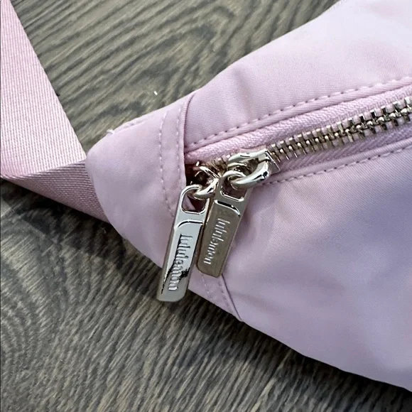 Lululemon everywhere belt flush pink Fanny pack RARE - Picture 3 of 8